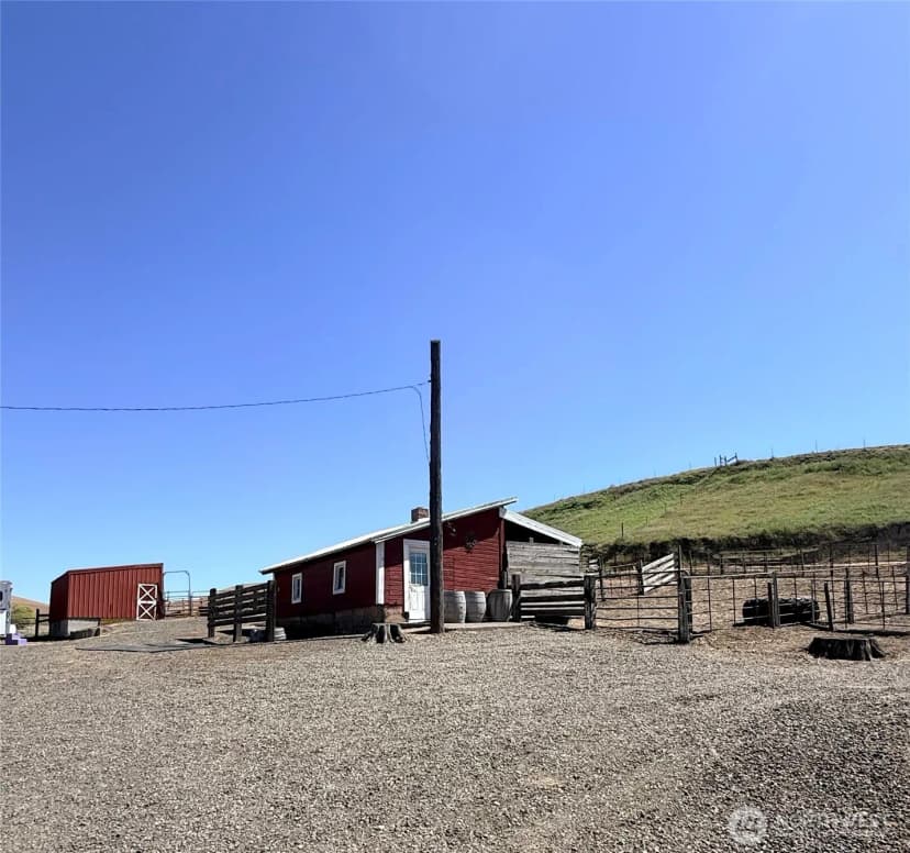 Property photo for 12944 Lower Waitsburg Road, Waitsburg photo 5