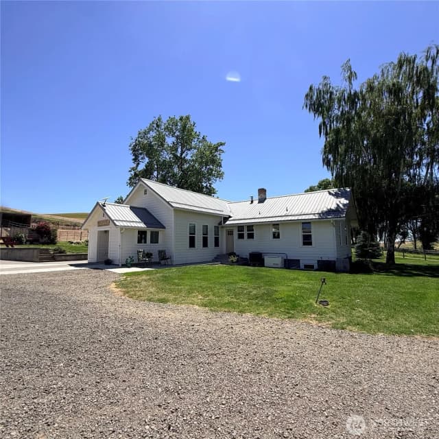 Property photo for 12944 Lower Waitsburg Road, Waitsburg photo 2