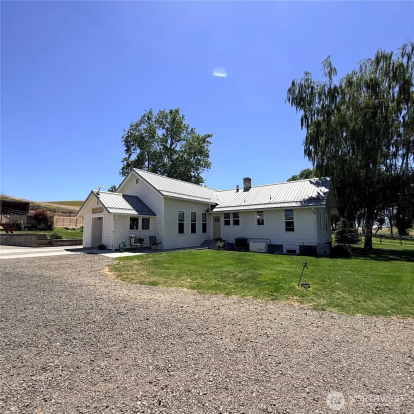 Property photo for 12944 Lower Waitsburg Road, Waitsburg photo 2