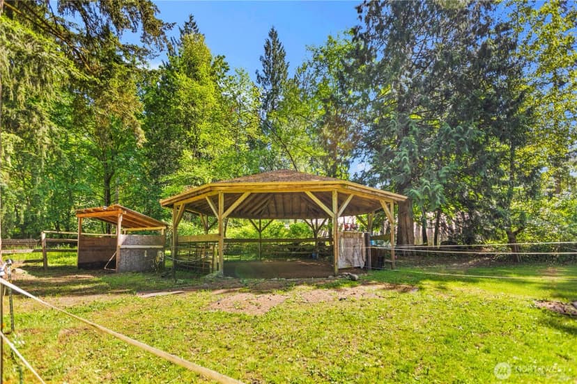 Property photo for 31006 Ne 161st Street, Duvall photo 21