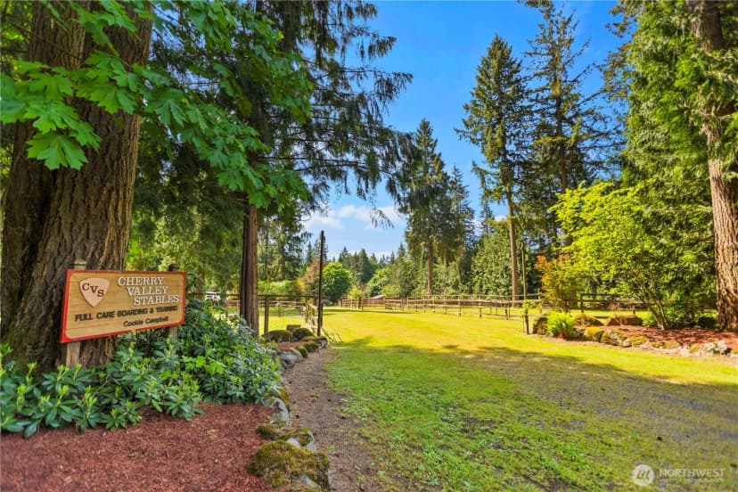 Property photo for 31006 Ne 161st Street, Duvall photo 2