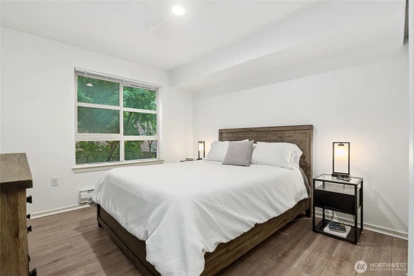 Property photo for 118 107th Avenue Ne ##b115, Bellevue photo 13