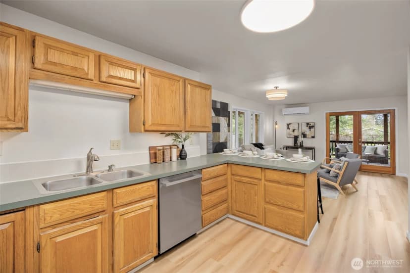 Property photo for 21701 53rd Avenue W, Mountlake Terrace photo 8