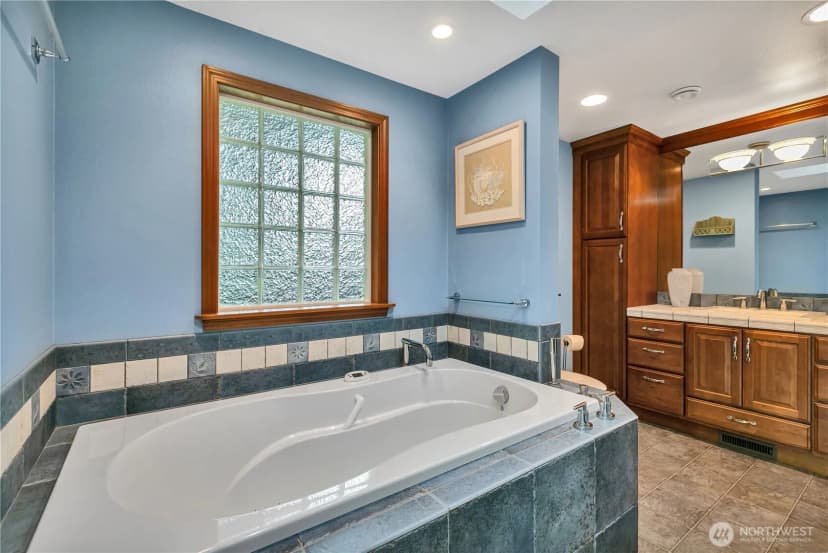 Property photo for 25506 142nd Avenue Se, Kent photo 18