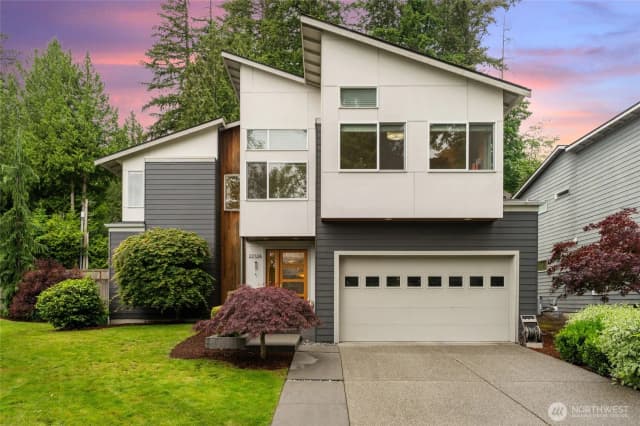 Property photo for 22326 2nd Place Se, Bothell photo 2