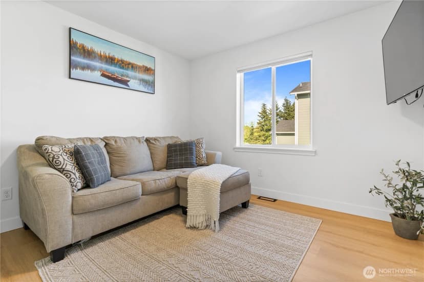 Property photo for 2086 Thornton St, Ferndale photo 23