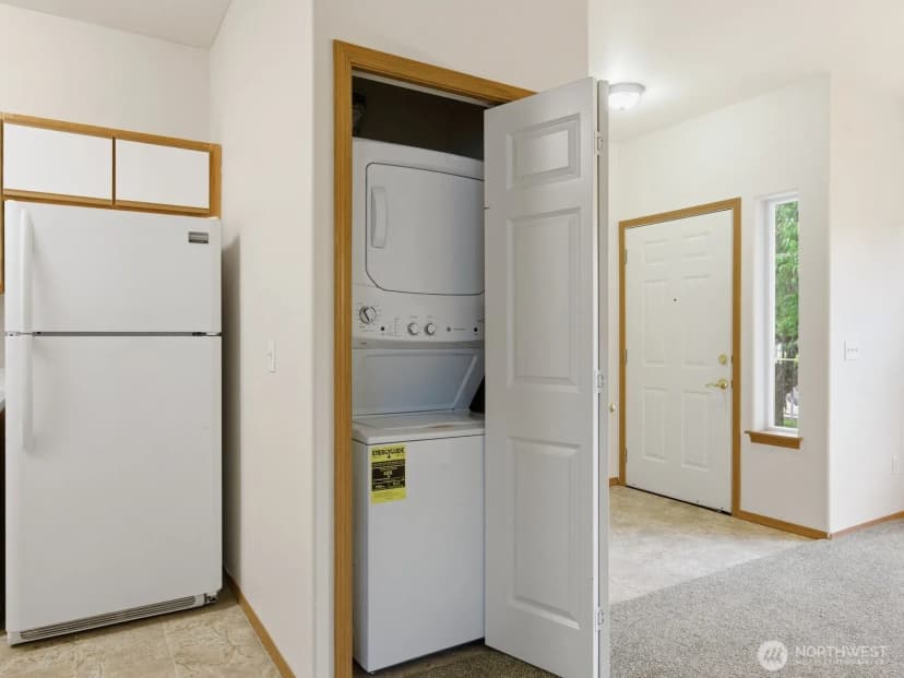 Property photo for 323 N Laventure Road #c, Mount Vernon photo 8