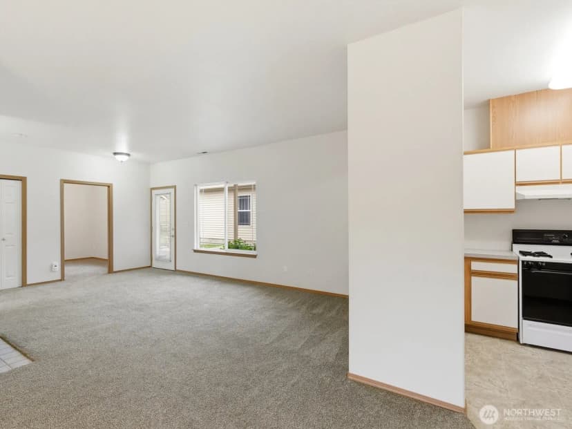 Property photo for 323 N Laventure Road #c, Mount Vernon photo 11