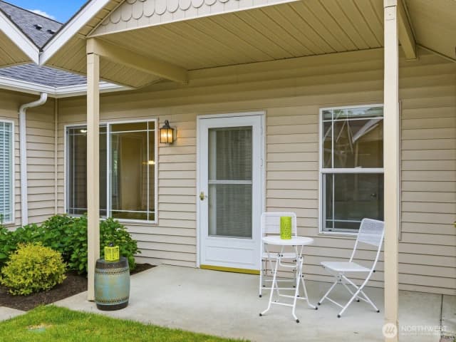 Property photo for 323 N Laventure Road #c, Mount Vernon