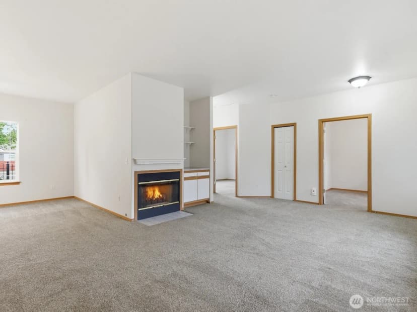 Property photo for 323 N Laventure Road #c, Mount Vernon photo 13