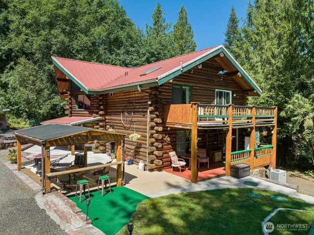 Property photo for 8643 Winslow Drive Sw, Olympia photo 2