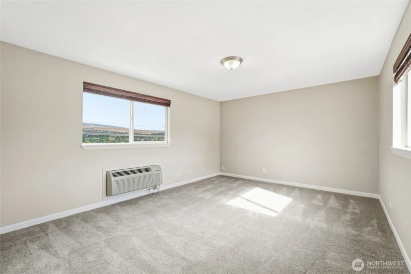 Property photo for 201 Pennsylvania Avenue #15, Wenatchee photo 23
