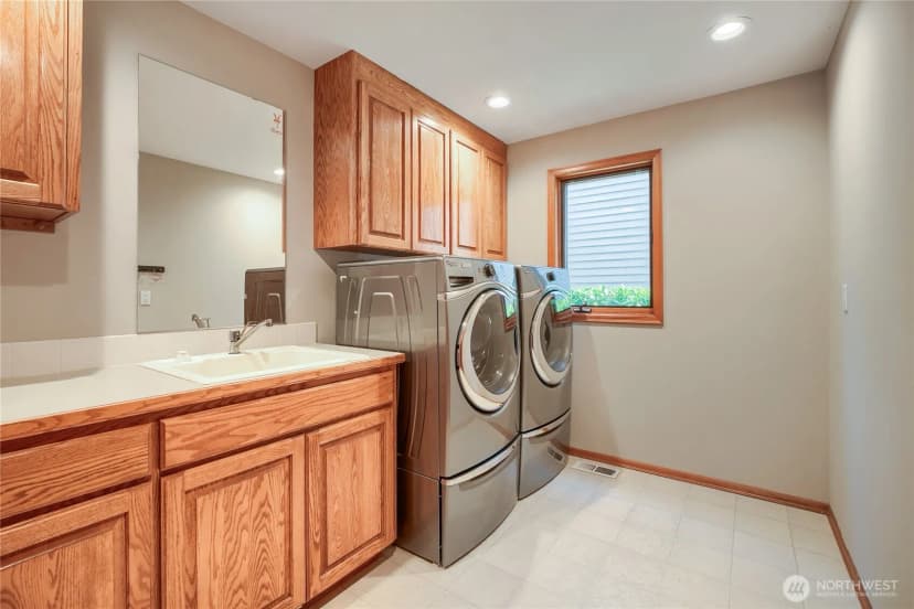 Property photo for 15810 Se 45th Place, Bellevue photo 26