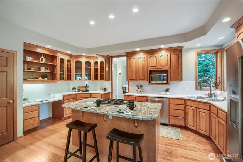 Property photo for 15810 Se 45th Place, Bellevue photo 11