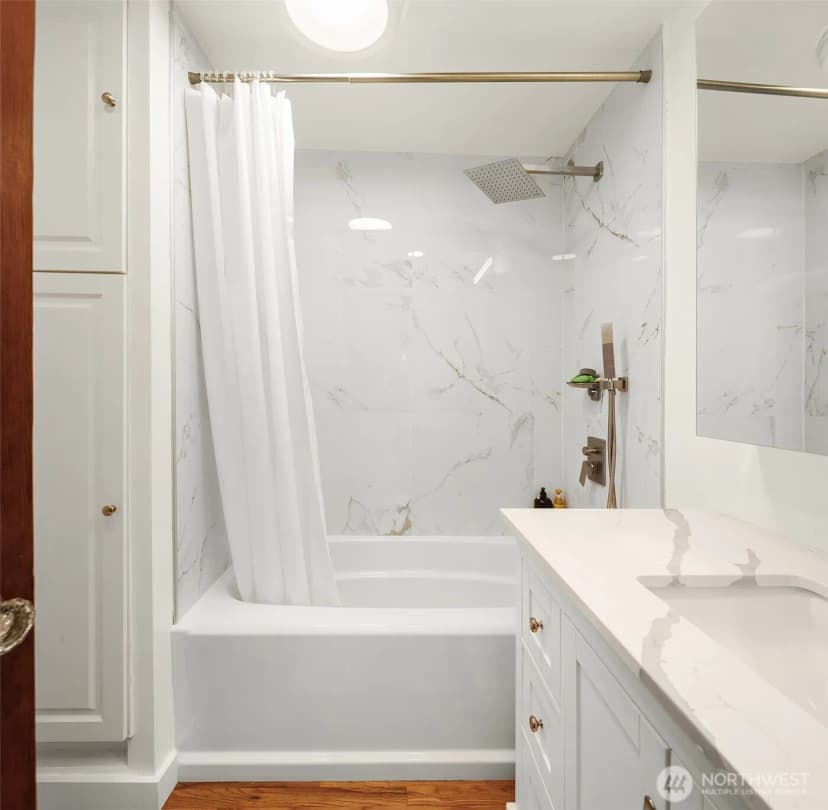 Property photo for 9326 California Avenue Sw, Seattle photo 23