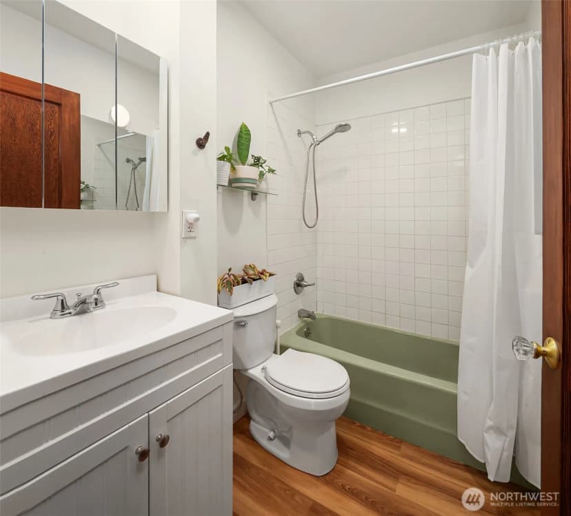 Property photo for 9326 California Avenue Sw, Seattle photo 25