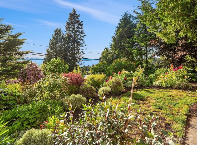 Property photo for 9326 California Avenue Sw, Seattle photo 33