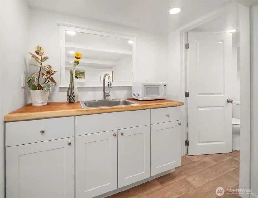 Property photo for 9326 California Avenue Sw, Seattle photo 29