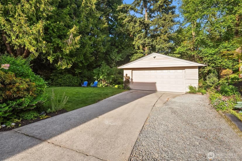 Property photo for 9326 California Avenue Sw, Seattle photo 32