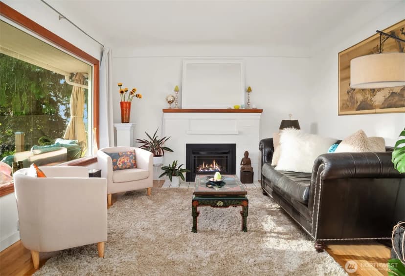Property photo for 9326 California Avenue Sw, Seattle photo 8