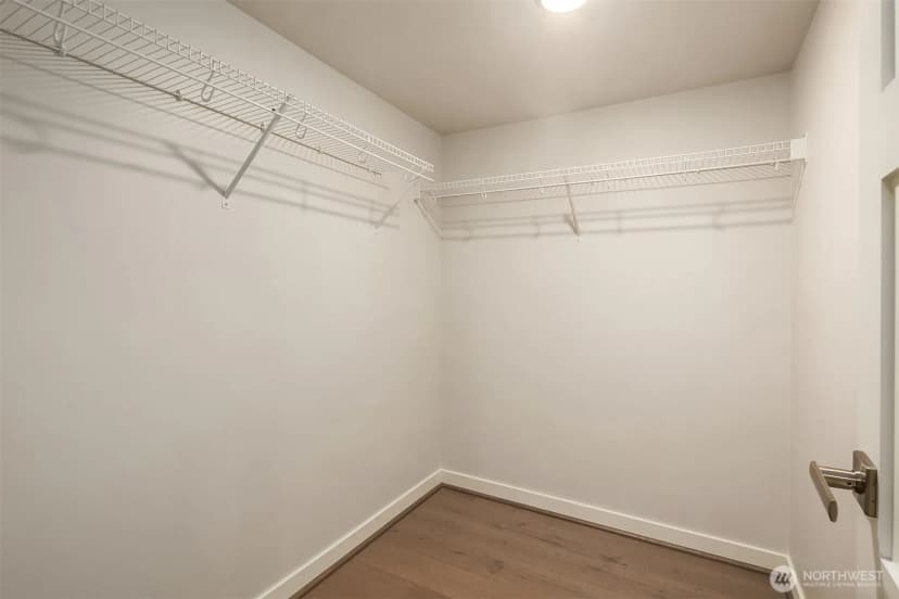 Property photo for 3298 Ne 65th Street #103, Seattle photo 21