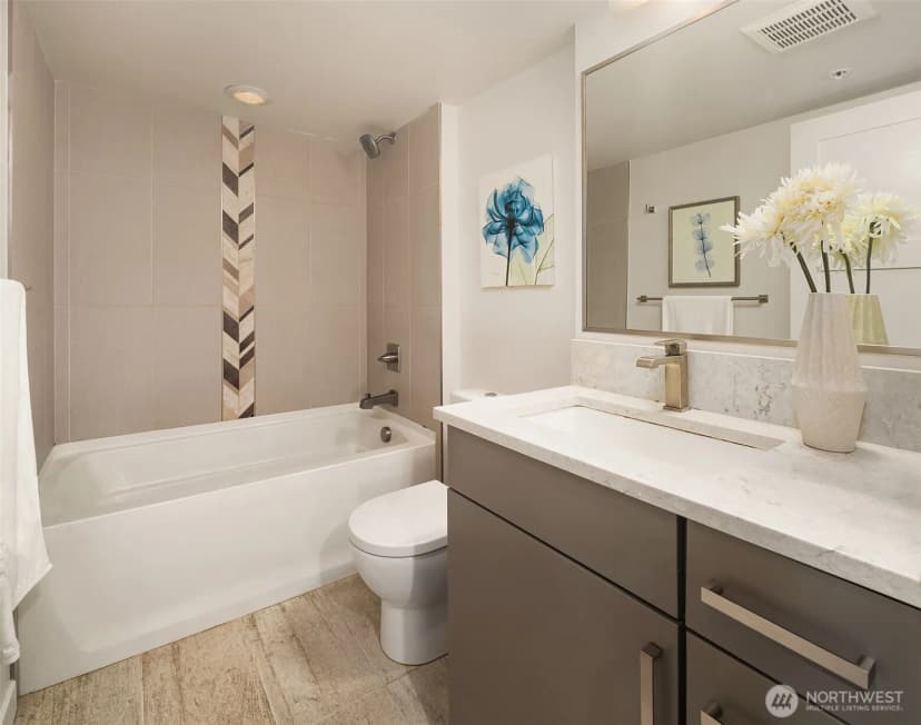 Property photo for 3298 Ne 65th Street #103, Seattle photo 20