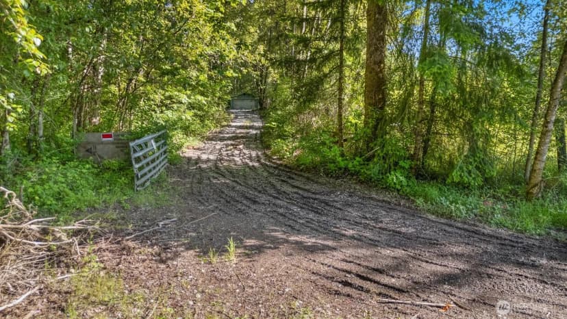 Property photo for 7714 166th Street E, Puyallup photo 4