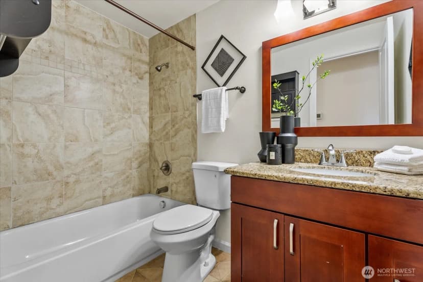 Property photo for 18711 64th Avenue W, Lynnwood photo 14