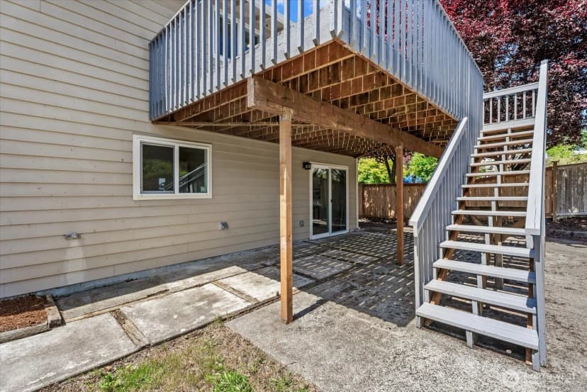 Property photo for 18711 64th Avenue W, Lynnwood photo 27