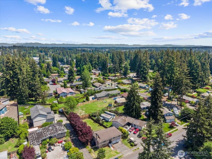 Property photo for 18711 64th Avenue W, Lynnwood photo 33
