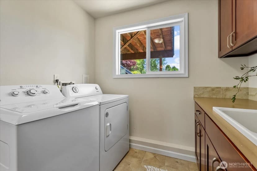 Property photo for 18711 64th Avenue W, Lynnwood photo 18