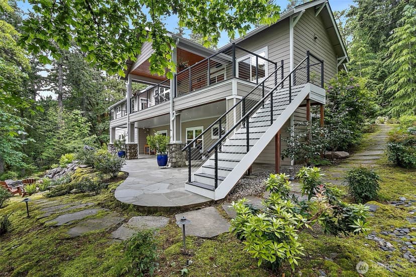 Property photo for 6407 282nd Avenue Se, Issaquah photo 5