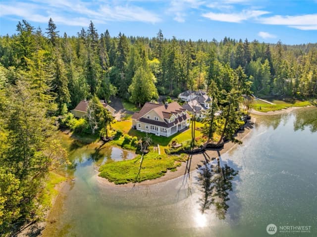 Property photo for 1800 E South Island Drive, Shelton photo 3