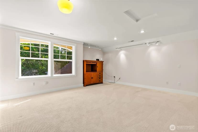 Property photo for 1800 E South Island Drive, Shelton photo 26