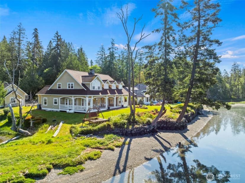 Property photo for 1800 E South Island Drive, Shelton photo 2