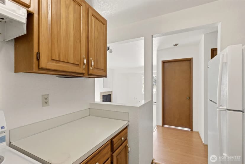 Property photo for 3024 Ne 143rd Street #301, Seattle photo 9