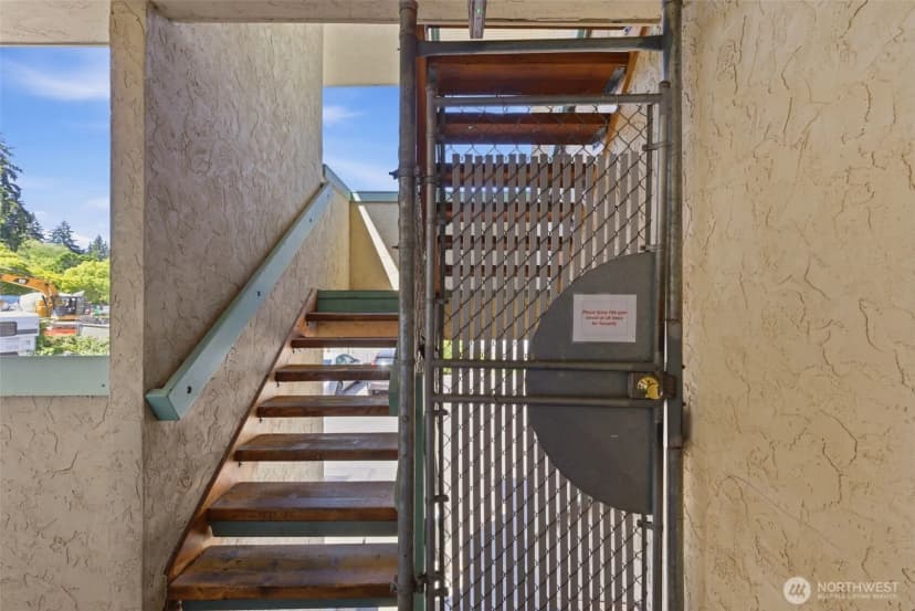 Property photo for 3024 Ne 143rd Street #301, Seattle photo 18