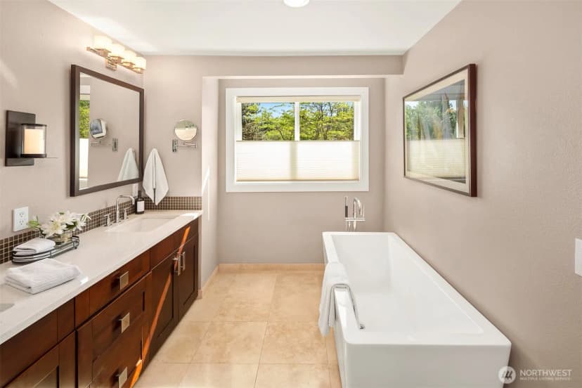Property photo for 4810 117th Place Ne, Kirkland photo 22