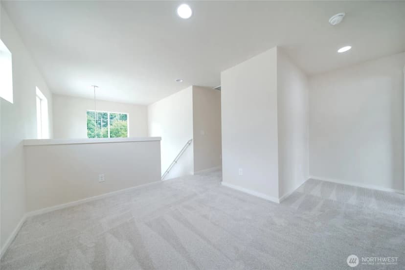 Property photo for 4241 R Street Ne, Auburn photo 12