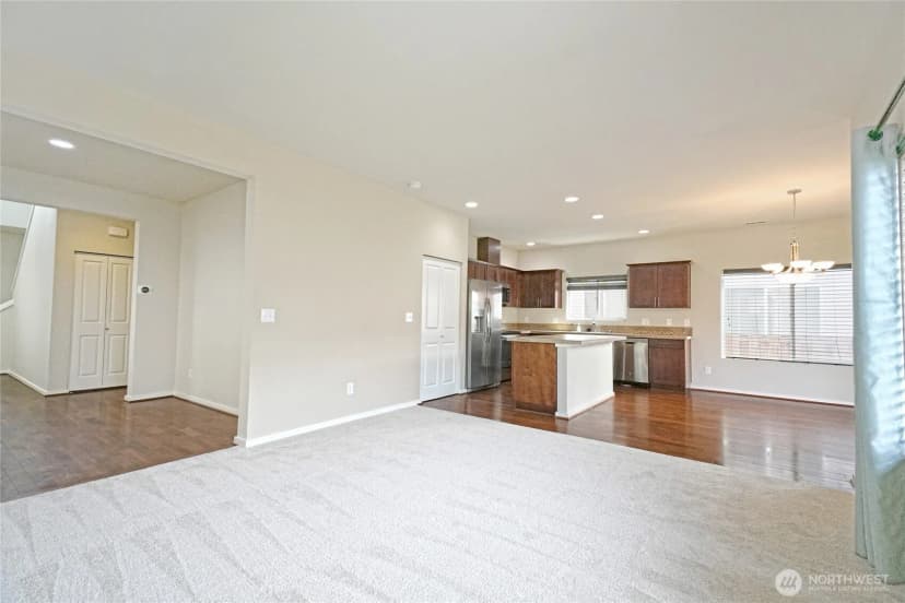 Property photo for 4241 R Street Ne, Auburn photo 6