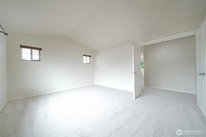 Property photo for 4241 R Street Ne, Auburn photo 14