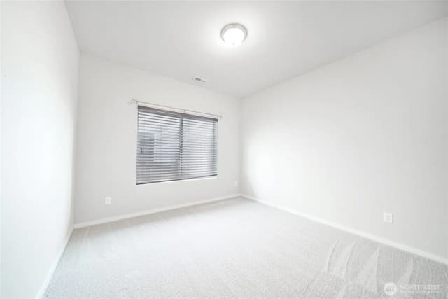 Property photo for 4241 R Street Ne, Auburn photo 3