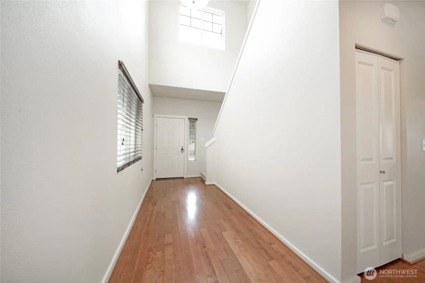 Property photo for 4241 R Street Ne, Auburn photo 11