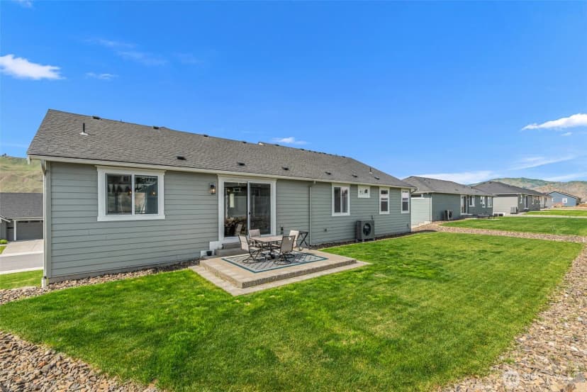 Property photo for 661 S Juli Avenue, East Wenatchee photo 35