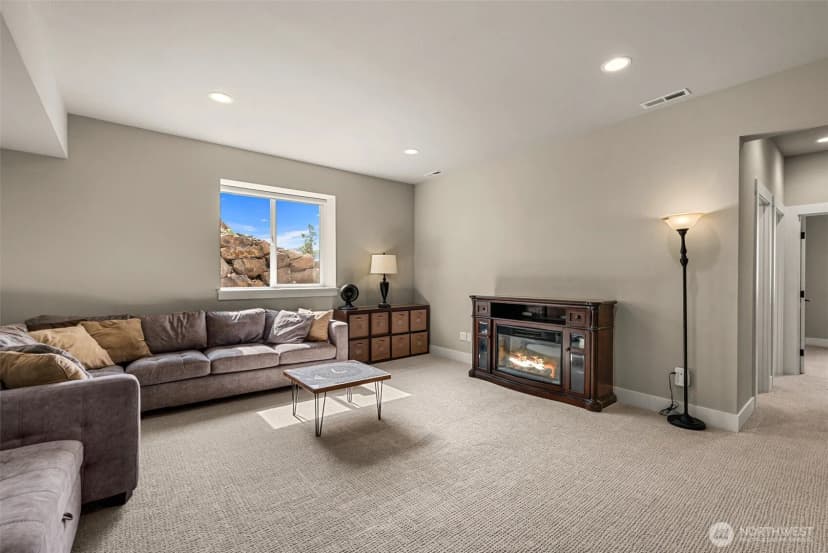 Property photo for 661 S Juli Avenue, East Wenatchee photo 30