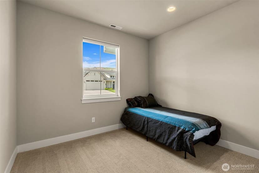 Property photo for 661 S Juli Avenue, East Wenatchee photo 34