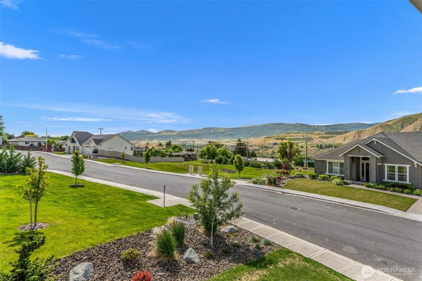 Property photo for 661 S Juli Avenue, East Wenatchee photo 15