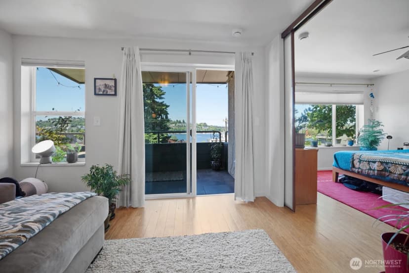 Property photo for 2366 E Yale Avenue E, Seattle photo 24