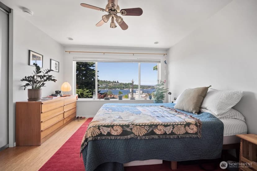Property photo for 2366 E Yale Avenue E, Seattle photo 23