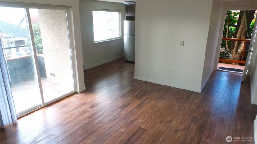 Property photo for 2366 E Yale Avenue E, Seattle photo 28
